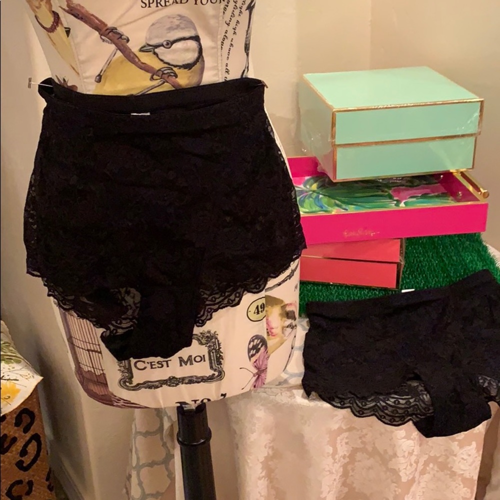 2 Black Lace Size7 L, Never Worn Panties